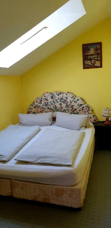 Pension Inntalhof Grossholzhausen Buitenkant foto