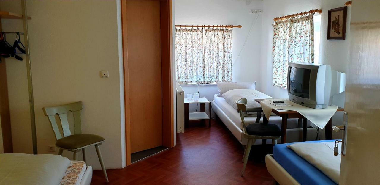 Pension Inntalhof Grossholzhausen Buitenkant foto