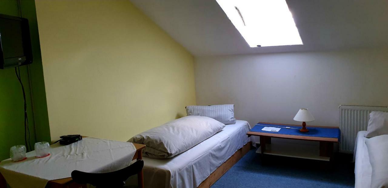 Pension Inntalhof Grossholzhausen Buitenkant foto